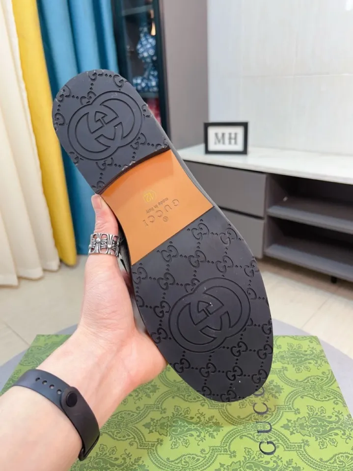 Men's shoes 💰500🌹🌹Niuli [GUCCI Gucci] A new style of formal men's leather shoes is coming~ The original quality upper is made of patent leather imported from Italy, the leather is soft and delicate, comfortable and soft first-layer cowhide lining, rubber wear-resistant outsole, the shoe shape is dignified and domineering, and the luxury charm cannot be concealed! The natural and free nouveau riche leads the trend. Code number: 38-44